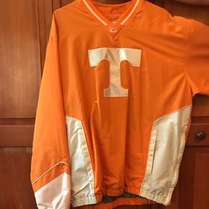 UT pullover